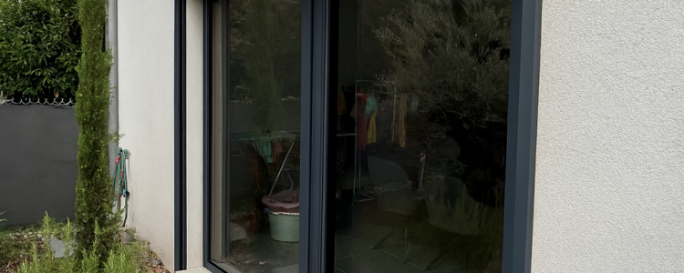 Chantier de rénovation. Fenêtre Internorm.