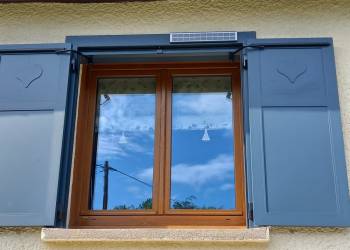 Chantier de rénovation de volet battant à Evette Sablert