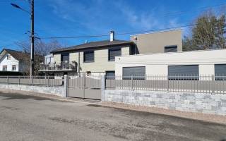 Pose d'une clôture et d'un portail chez d'anciens client à Petit croix