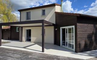 Installation d'une Pergola modele Camargue de chez RENSON